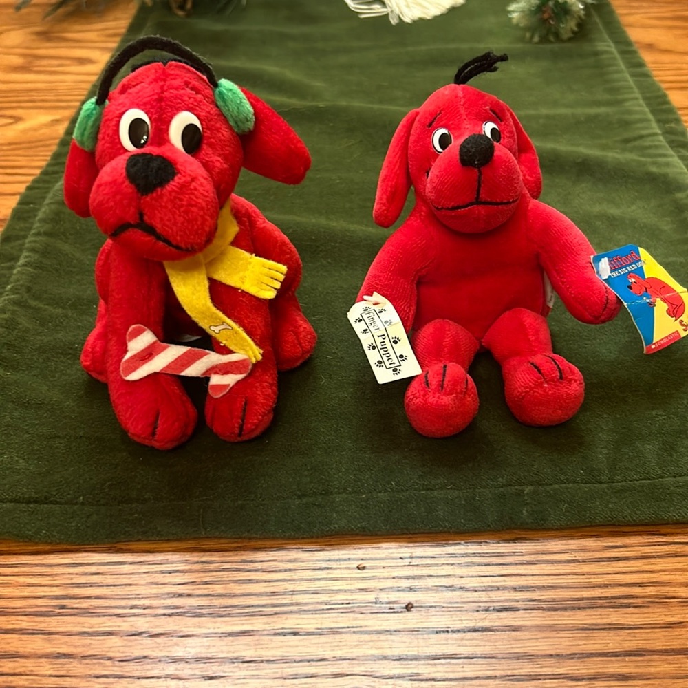 2 Clifford The Big Red Dog Scholastic Plush Stuffed Animal Dogs Finger Puppet